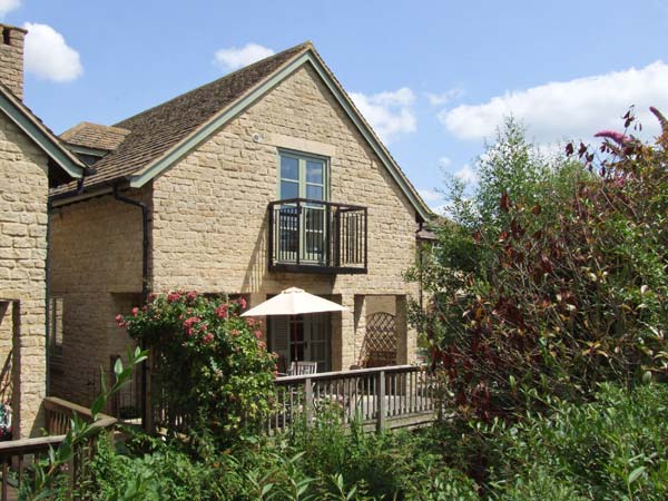 Bridge House self catering near Cirencester